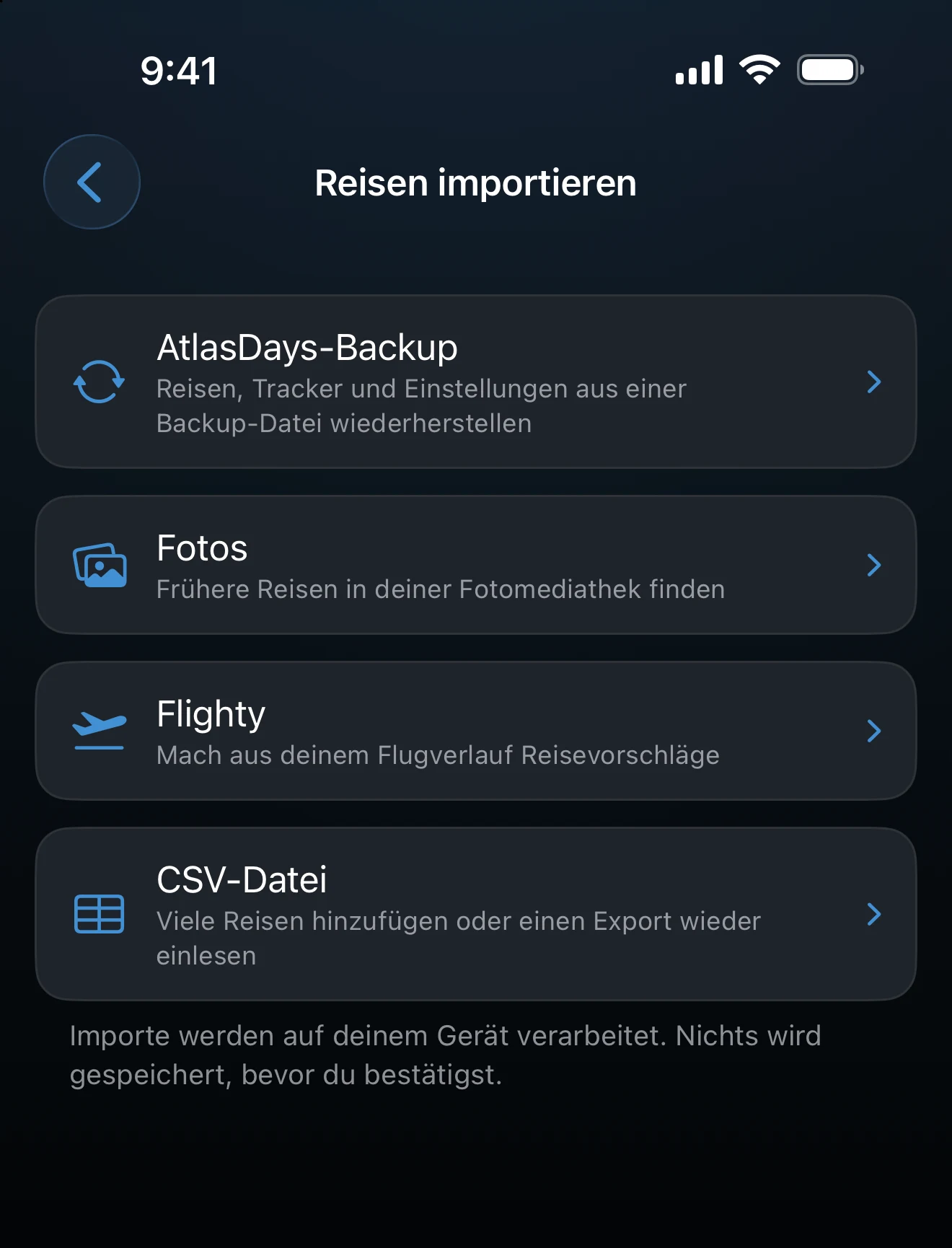 Der Bildschirm „Reisen importieren“ mit den Quellen AtlasDays-Backup, Fotos, Flighty und CSV-Datei