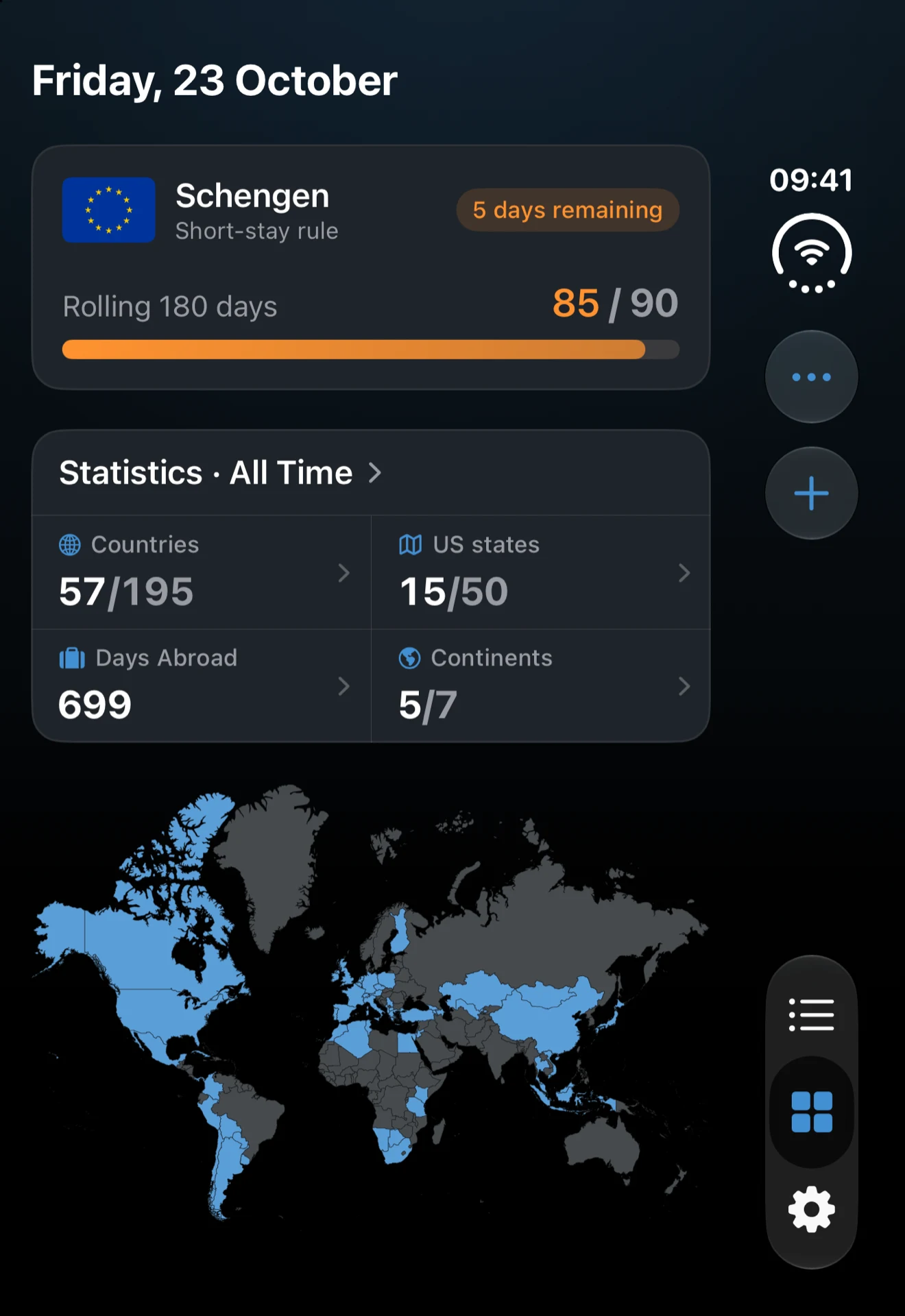 Panoramica di iPhone Duo chiuso con il tracker Schengen, le statistiche e la mappa su una colonna