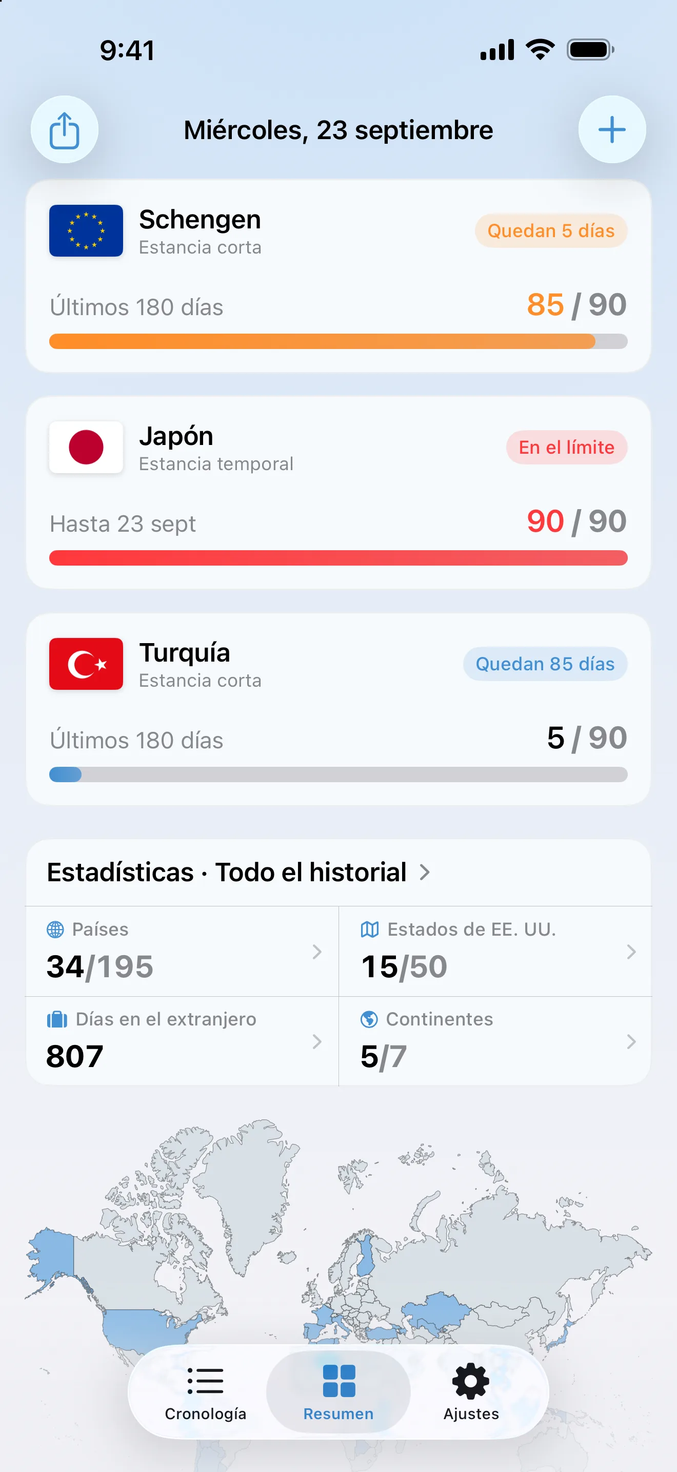 El resumen de AtlasDays con tres controles de visado: Schengen en naranja a 85 de 90 días, una estancia temporal en Japón en rojo al llegar al límite, y Turquía en 5 de 90