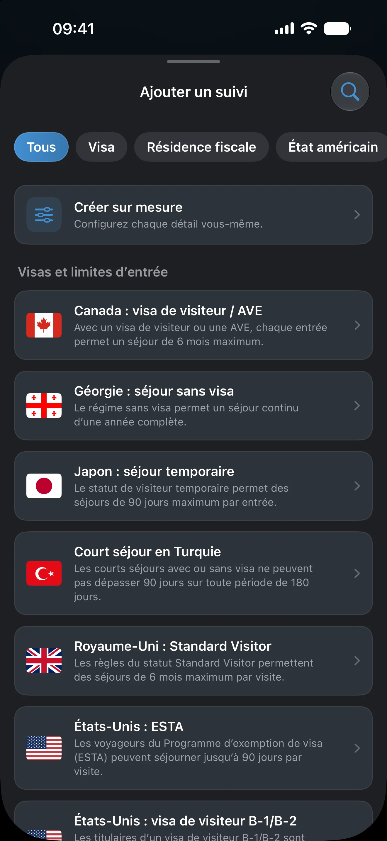 L’écran Ajouter un suivi d’AtlasDays, avec des filtres pour les visas, la résidence fiscale, les États américains et les objectifs de séjour au-dessus d’une liste de modèles prêts à l’emploi pour les visas et limites d’entrée