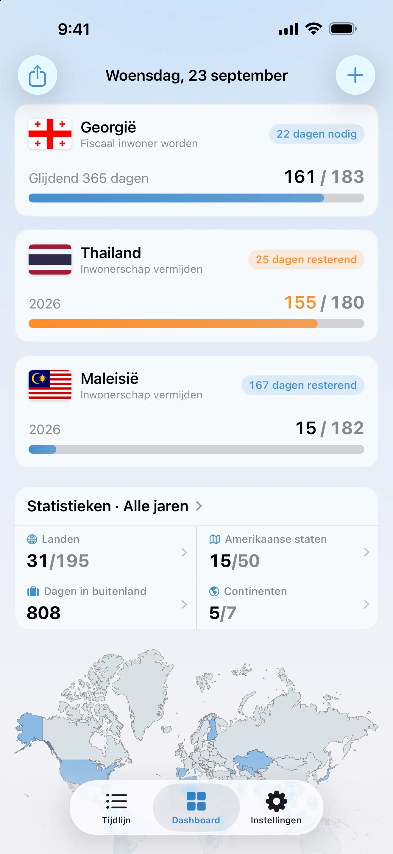 Het AtlasDays-dashboard met drie trackers voor fiscaal inwonerschap: Georgië op 161 van 183 dagen met 22 dagen nodig, Thailand oranje op 155 van 180, en Maleisië op 15 van 182