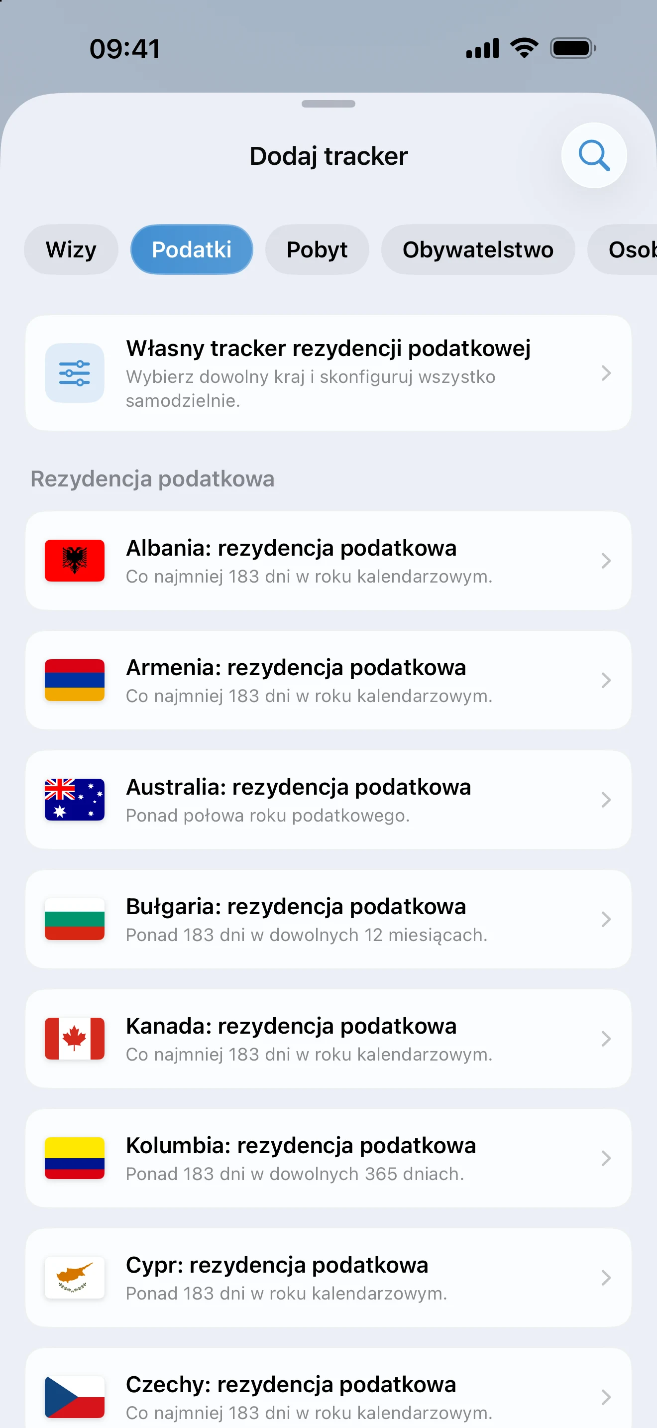 Ekran „Dodaj tracker” w AtlasDays z filtrem „Podatki” i listą szablonów rezydencji podatkowej od Albanii po Czechy z ich testami dni