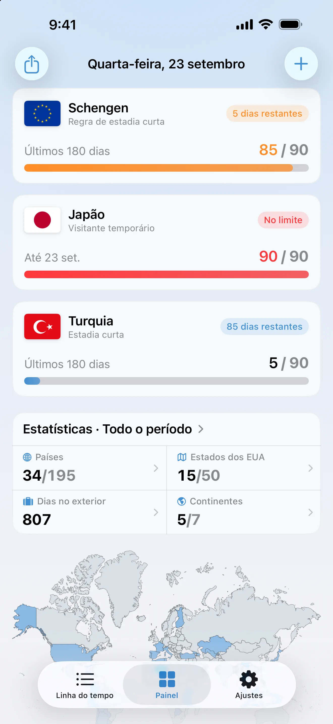 O painel do AtlasDays com três controles de visto: Schengen laranja em 85 de 90 dias, uma estadia de visitante temporário do Japão vermelha no limite, e a Turquia em 5 de 90