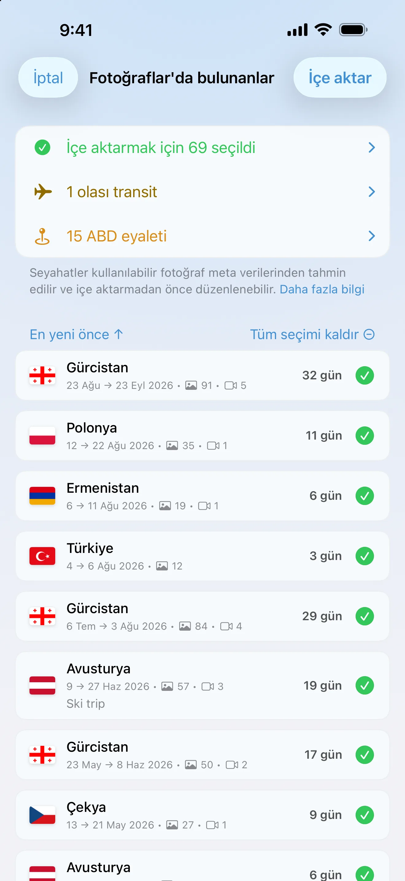 Fotoğraf içe aktarımı incelemesi: fotoğraf kitaplığında bulunan, kaydetmeden önce kontrol edilmeye hazır seyahatler